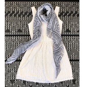 2-Piece Spring Lace Dress Bundle